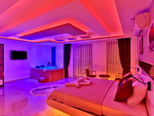 gece  -  Kasım
  | Kalkan Patara’da Jakuzili ve Korunaklı Özel Havuzlu Villa